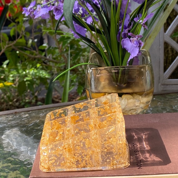 Gold Cosmetic Organizer Resin Art - Picture 11 of 16